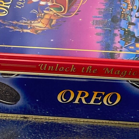 VTG Christmas Oreo Collectible Tin Container 1995 Santa Claus Unlock The Magic - Picture 7 of 15